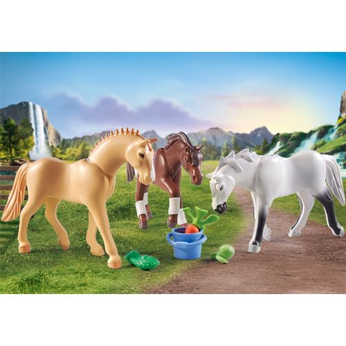 Playmobil Horses of Waterfall Set 3 cavalli con selle