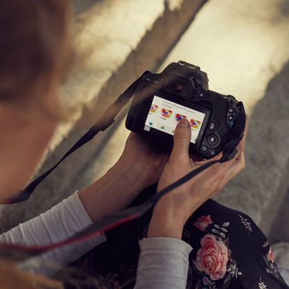 Canon EOS 250D + 18-135mm