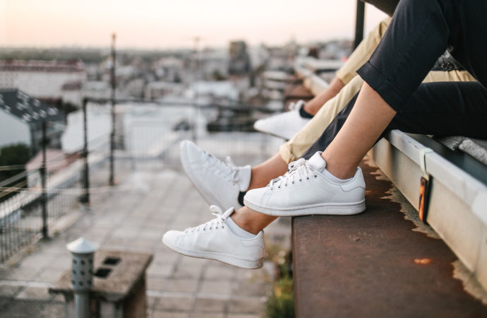 sneakers sneakers