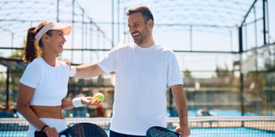 Speciale padel: l’approccio easy alla racchetta nella nostra guida all’acquisto