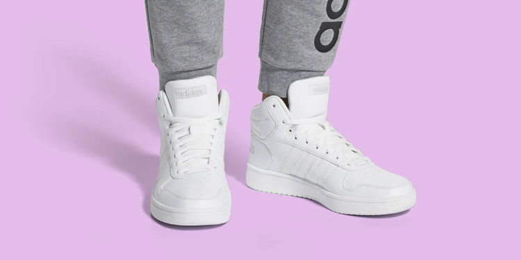 Sneakers alte Adidas: must have della primavera 2019 |