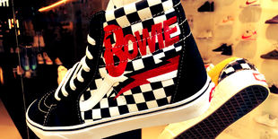 Vans, una collezione esclusiva dedicata al mito di David Bowie
