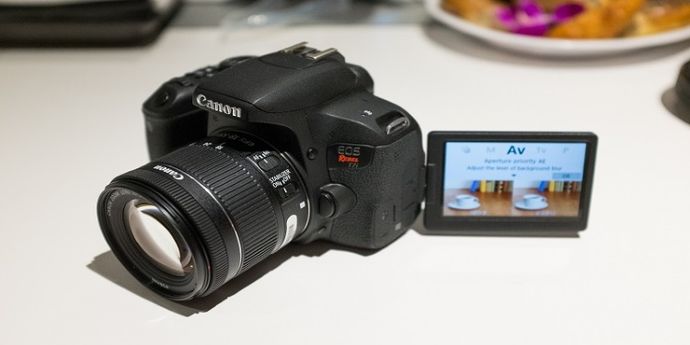 Canon EOS-250D