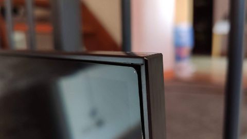 TCL C81