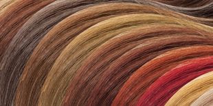 Tinte per capelli: come agiscono, le tipologie e i potenziali rischi per la salute