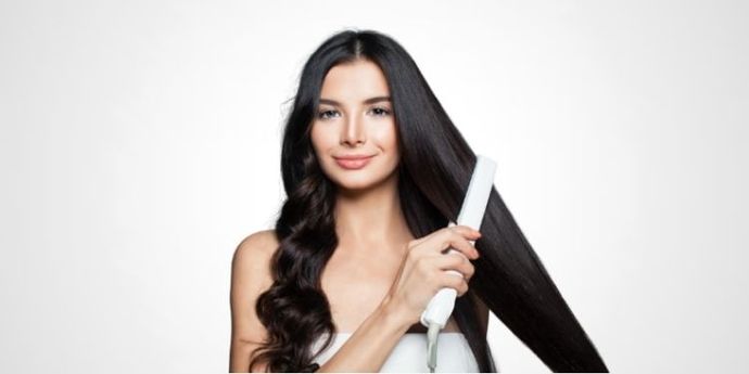 Come curare i capelli ricci: 7 consigli utili ed efficaci