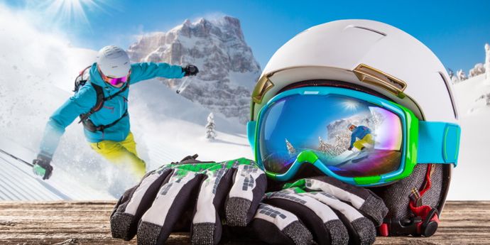 Come scegliere il casco da sci per sciare in sicurezza