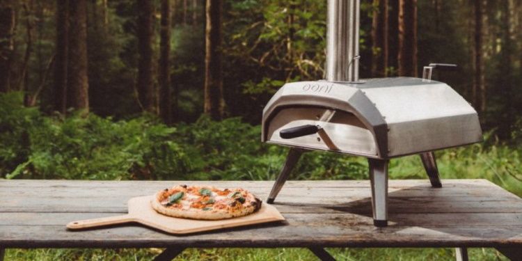Forno a legna per la pizza: come scegliere quello giusto e come utilizzarlo?