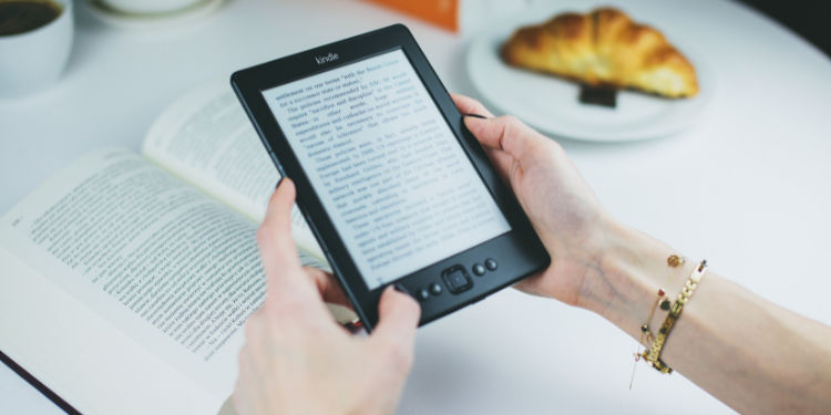 Black Friday 2021: Kindle Paperwhite in offerta lampo al miglior prezzo 