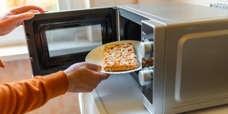 Scopri perchè scegliere il forno microonde Hisense