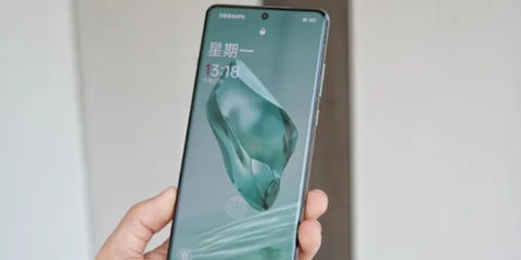 OnePlus 12 le prime foto