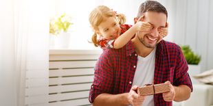 Festa del papà 2025: a ciascuno il suo regalo