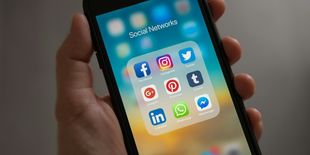 Il Governo italiano propone il divieto dei social network ai minori di 16 anni