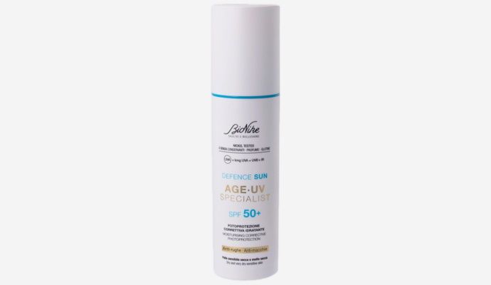Crema solare viso antimacchia BioNike Defence Sun Age-Uv Specialist SPF50+ Fotoprotezione Correttiva Idratante