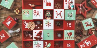 Aspettando il Natale: idee per un calendario dell’avvento 2025 fai da te ma non solo