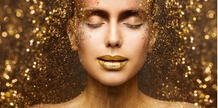 Olio scintillante corpo e capelli, per un Capodanno super luminoso