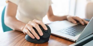 Mouse verticale, quale scegliere per trarre benefici
