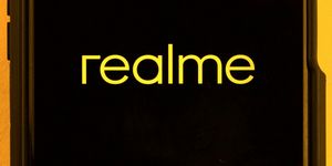 realme