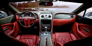 AGCOM: 26 milioni di italiani rischiano di rimanere senza radio FM o DAB+ in auto