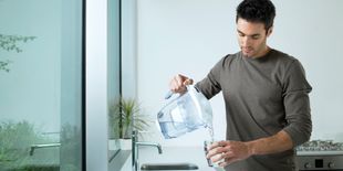 Come depurare l’acqua di casa: tutti i metodi più efficaci