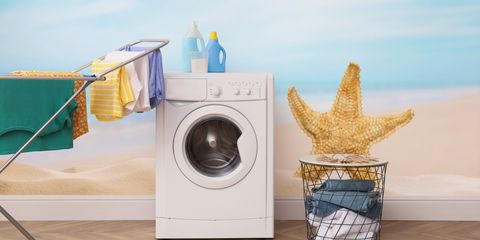 Lavatrice e vacanze: come rimuovere la sabbia per evitare danni