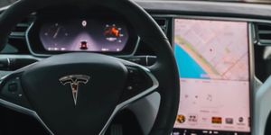 Grok arriva su Tesla