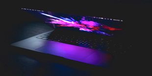 MacBook Pro OLED senza notch: sempre più vicino
