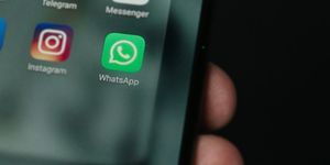 Cambiare tema chat WhatsApp