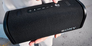 Recensione Sony ULT Field 5, lo speaker Bluetooth portatile che brilla per potenza