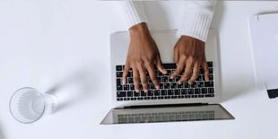 MacBook Pro con schermo OLED e touchscreen sempre più vicini?