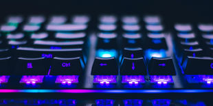 Scrivere meglio: 8 tastiere meccaniche low-profile + 3 app “anti-distrazioni”