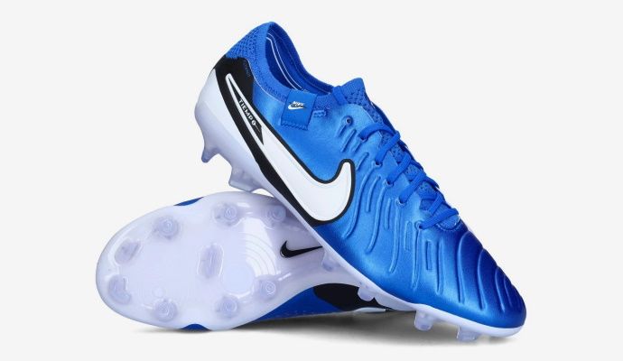 scarpe da calcio per pianta larga