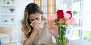 Antistaminici naturali: guida all’acquisto di erbe, molecole naturali e purificatori d’aria