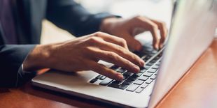 Come scrivere più in fretta con la tastiera