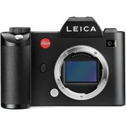 Mirrorless Leica