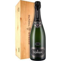 Ferrari Trento Perlé Nero Trento DOC Riserva Extra Brut