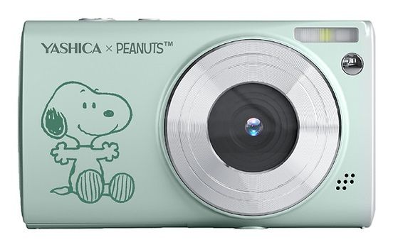 Yashica Peanuts