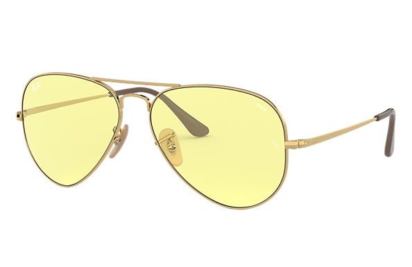 Ray-Ban RB3689